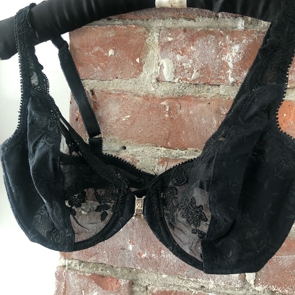Ralph Lauren… black lace bra 34C - Picture 12 of 13